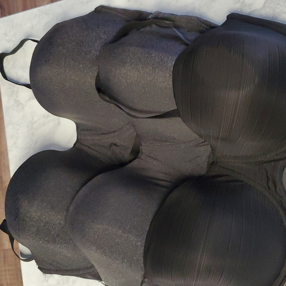 3 bras size 40dd